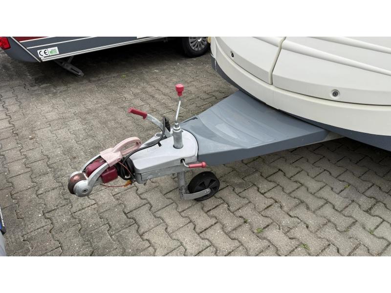 Home-Car Racer Spirit 45 frans bed rondzit toilet  foto: 15