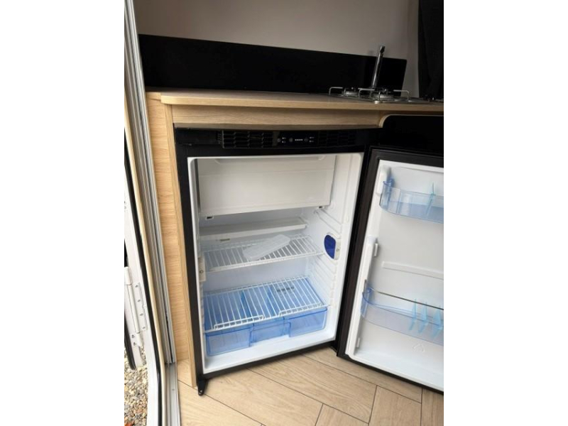 Caravelair Pop Top Mini Freestyle 320 licht compact elektrisch  foto: 12