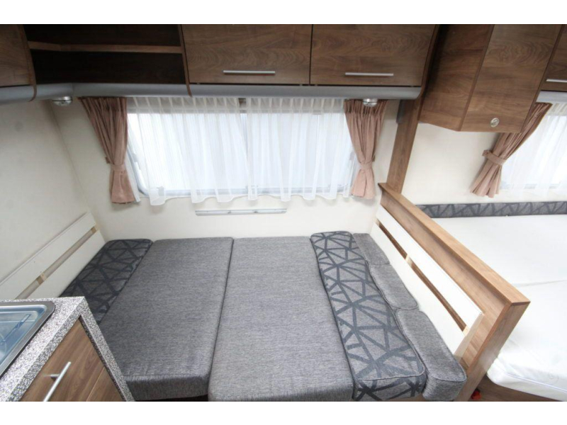 HomeStar Racer 40 ATF Fransbed MOVER VOORTENT  foto: 5