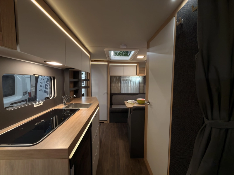 Knaus Sport Platinum 420 QD Platinum+1500KG+vloer  foto: 13