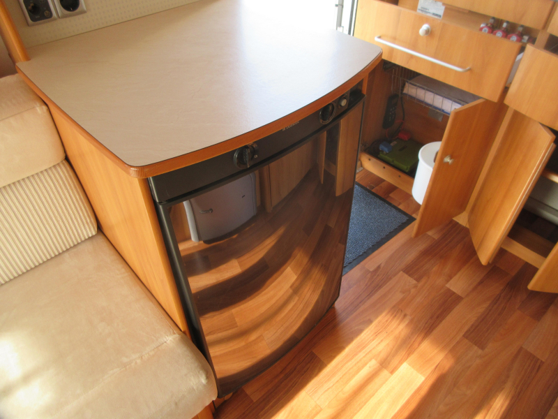 Eriba Nova GL 390 COMPACT MET EINDKEUKEN  foto: 12