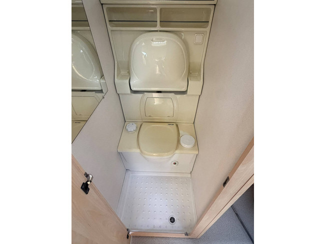 Beyerland Vitesse 400 DV Vastbed,FaceToFace,Topindeling! foto: 14