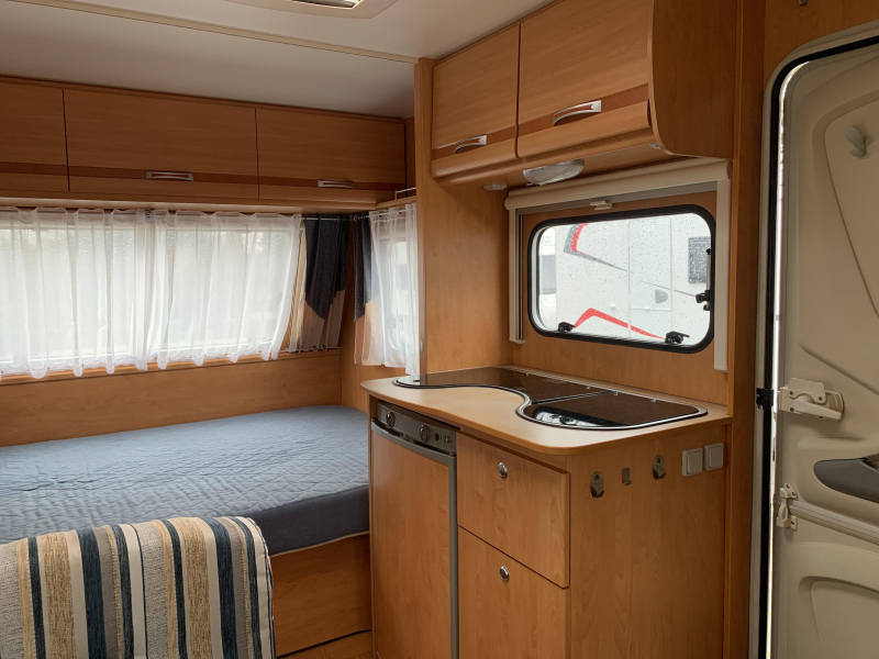 Caravelair Ambiance Style 390 Voortent/Fietsendrager  foto: 7