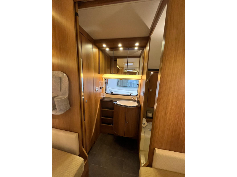Dethleffs Nomad 520 RET Lengtebedden,Mover, Airco  foto: 17