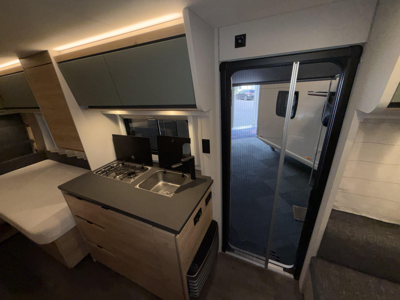 Dethleffs Camper 460 EL 2 BEDDEN ZITGR EX VERHUUR  foto: 18