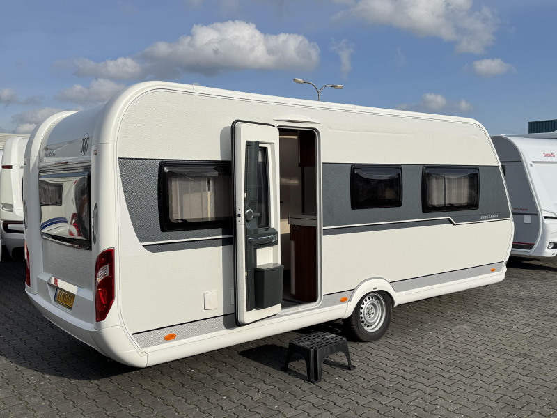 Hobby Excellent 540 UFF -rondzit-queensbed  foto: 19