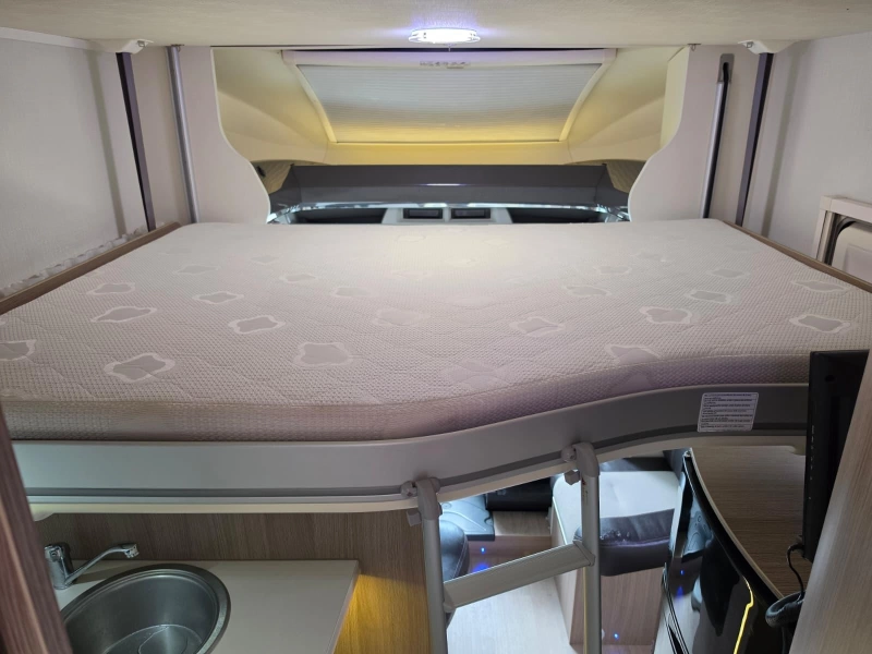 Challenger 288 EB Queensbed/Hefbed/155 pk  foto: 19