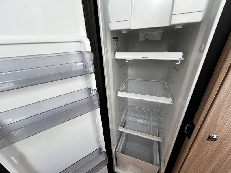 Bürstner Limited T 660 Fransbed/Automaat/2023  foto: 17