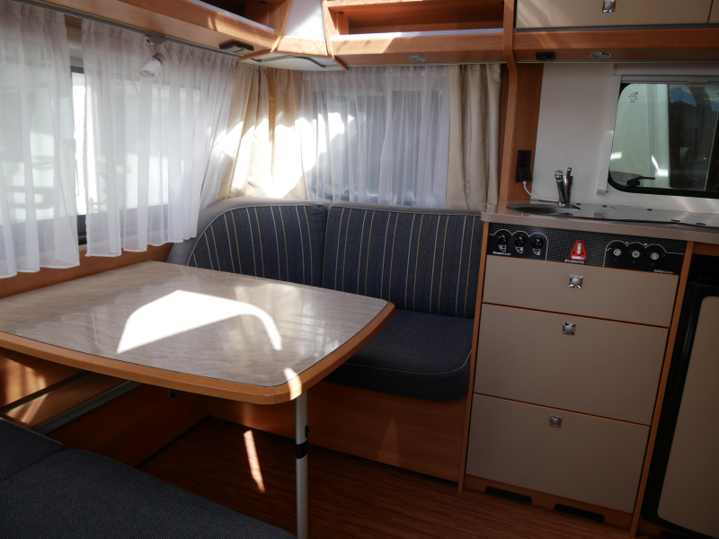 Dethleffs Camper 450 FL Mover, luifel, fietsrek  foto: 5
