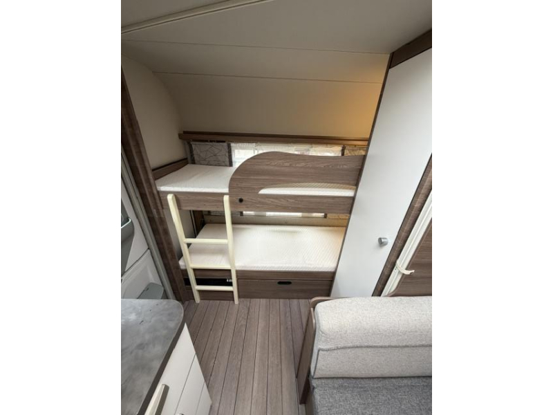 Knaus Sport Silver Selection 540 FDK Incl. Mover en Luifel  foto: 22