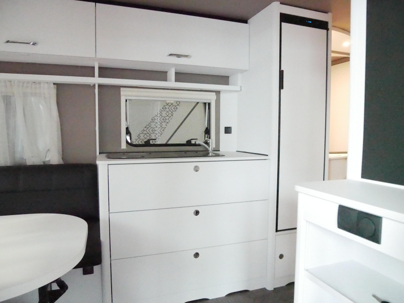 Dethleffs C'Go 495 FR GRATIS mover en luifel 