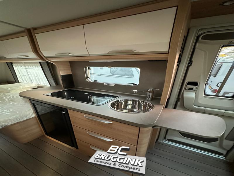 Knaus Sudwind Black Selection 500 EU ENKEL BED VLOERVERWARMING 
