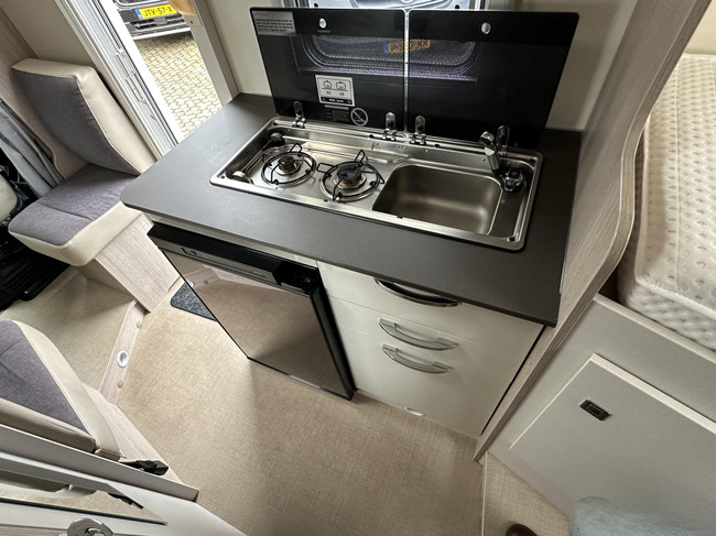 Bürstner Nexxo Van T 620 G ENKELE BEDDEN + COMPACT foto: 10