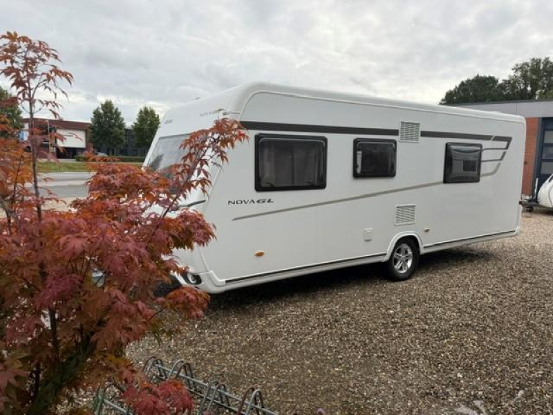Eriba Nova GL 580 luifel voortent schotel 