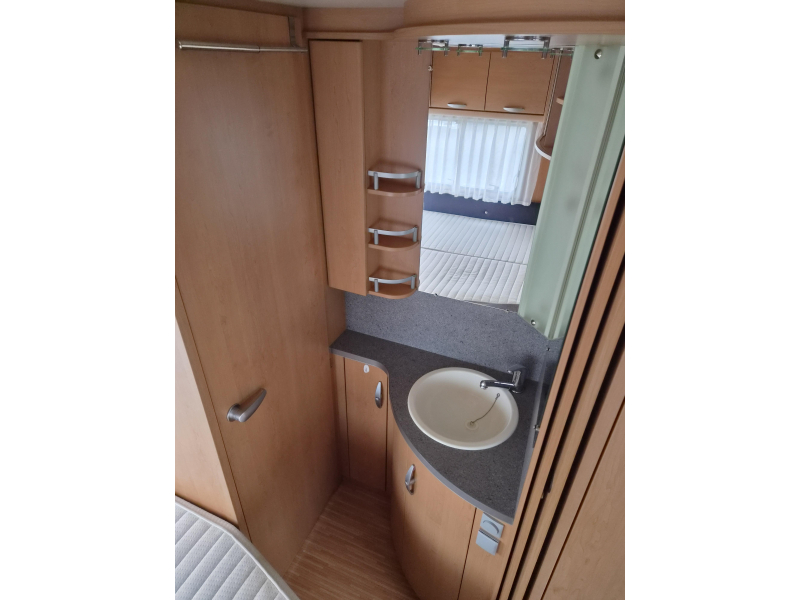 Knaus Sudwind 550 FSK -Mover - Airco - Voortent  foto: 14