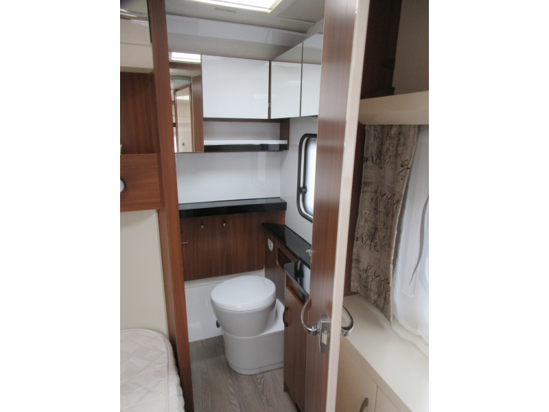 Hobby Excellent 495 WFB MET MOVER EN VASTE LUIFEL  foto: 11