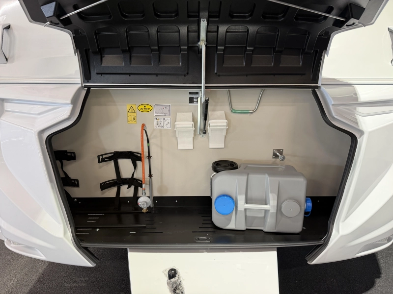 Knaus Sport 460 EU enkele bedden / dinette  foto: 6