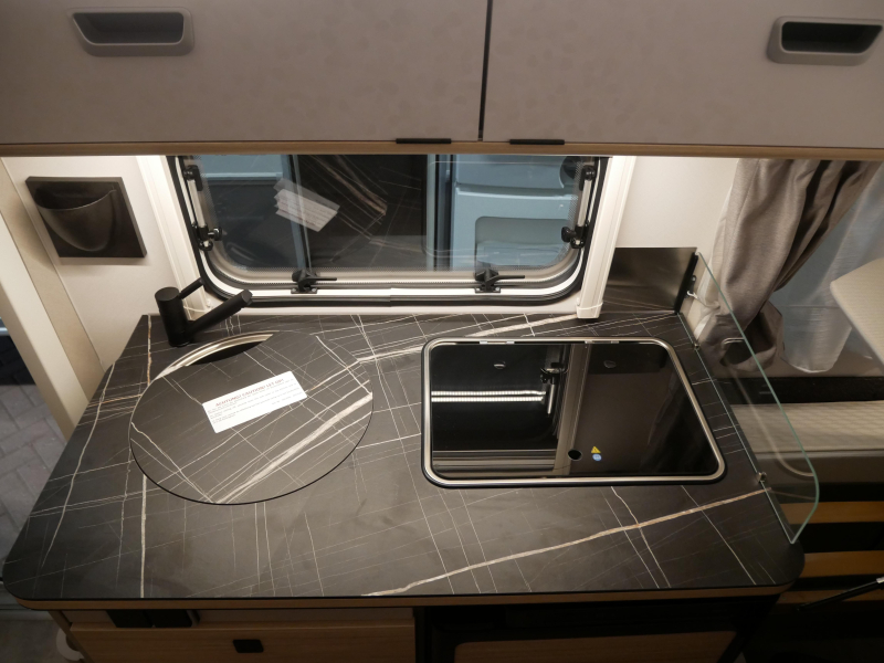 Eriba Touring Silver Editie 530  foto: 10