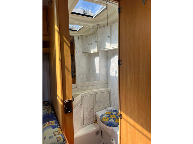 LMC 450 | Fietsenrek | Half Automatische Mover | Dinette | Voortent | Kachel foto: 17