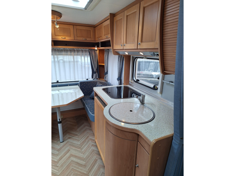 Bürstner Amara 450 TS  foto: 15