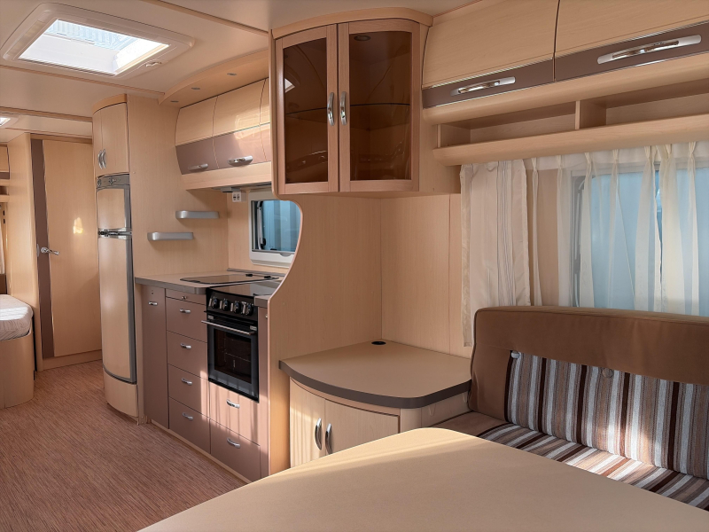 Hobby Vip 645 Voortent  foto: 9