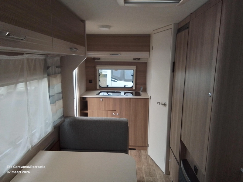 Dethleffs C'Joy 420 QSH Compleet met dwars bed 