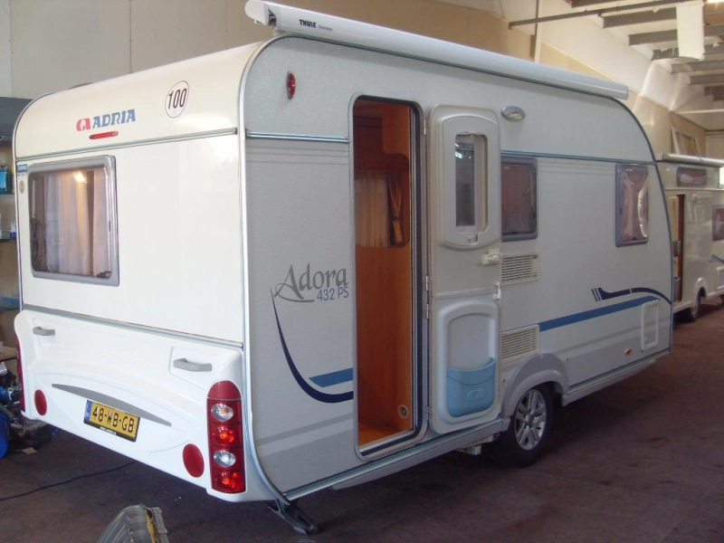 Adria Adora 432 PS met Mover 