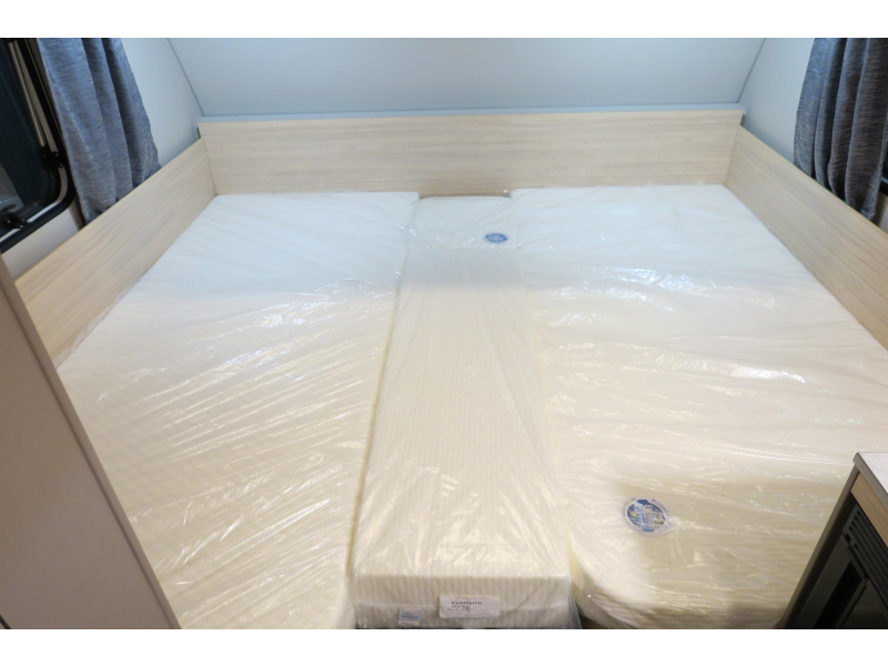 Weinsberg CaraLife 470 EU AIRCO+MOVER+CASSETTELUIF.  foto: 7