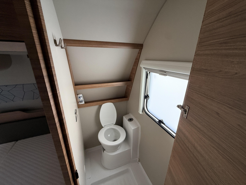 Weinsberg CaraOne Edition HOT 500 FDK Stapelbed/Airco/Mover  foto: 15