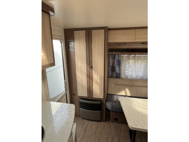 Hobby 440 Sf De Luxe topstaat! vast bed 2014