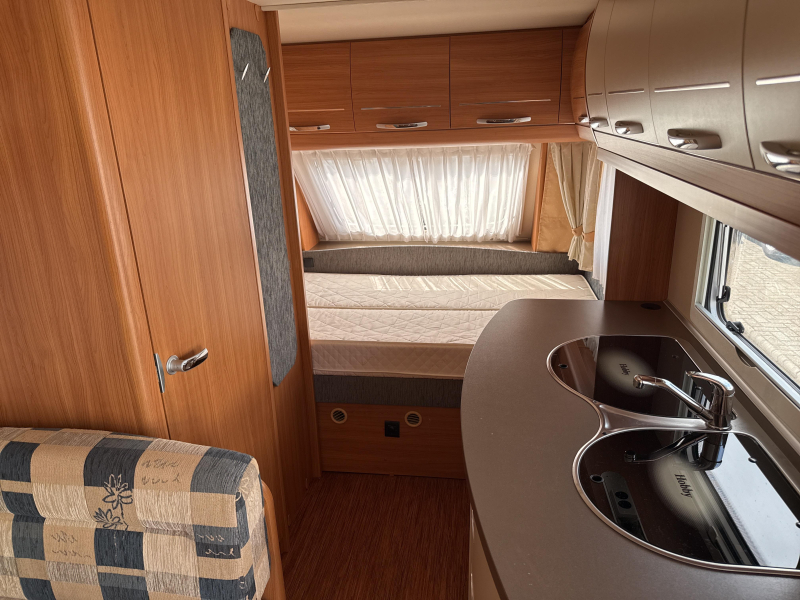 Hobby De Luxe 440 SF Airco/Mover/Voortent  foto: 2