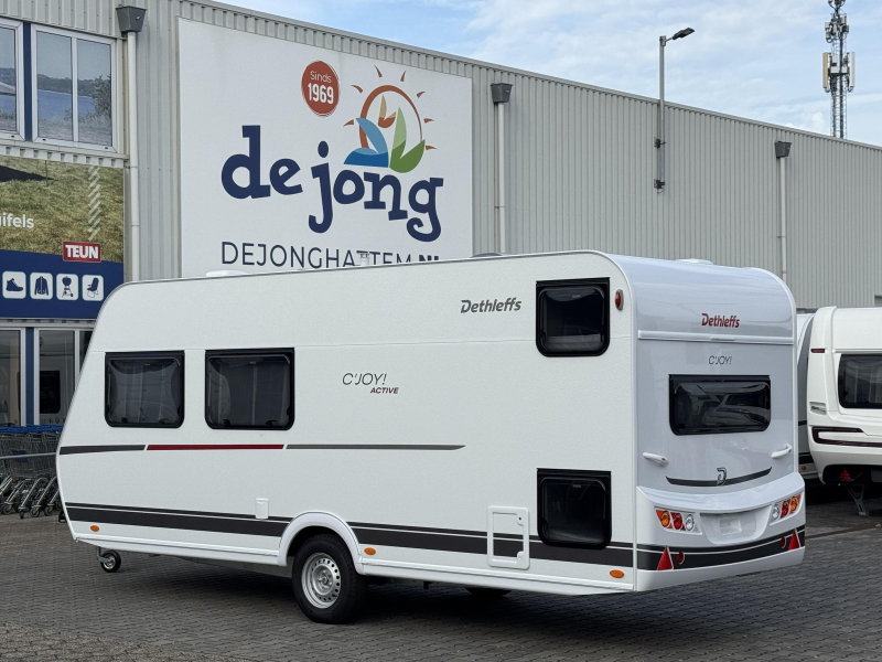 Dethleffs C'Joy 480 QLK Stapelbed met 3 bedden 