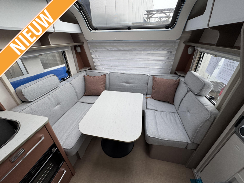 Bürstner Averso Harmony Line 465 TS incl Mover  hoofdfoto: 1