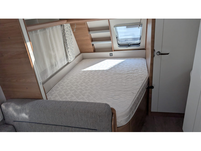 Hobby DE LUXE 400 SFE foto: 8