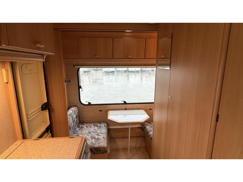 Adria Optima 425 TK 2x zitgroep vast toilet  foto: 1