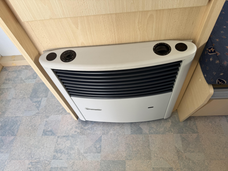 Kip Kompakt 37 EKV LANGSLAPER TOILET LUIFEL  foto: 6
