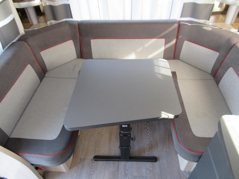 Hobby De Luxe Edition 460 UFE ZAKLUIFEL + CARAVANLUIFEL  foto: 8