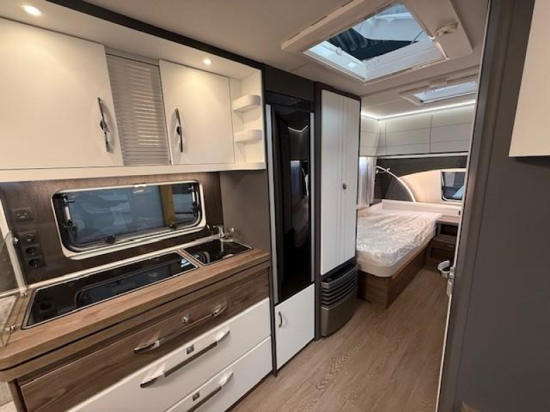 Hobby Excellent Edition 540 UL 1800 kg/ Bedverbreding/RW  foto: 12