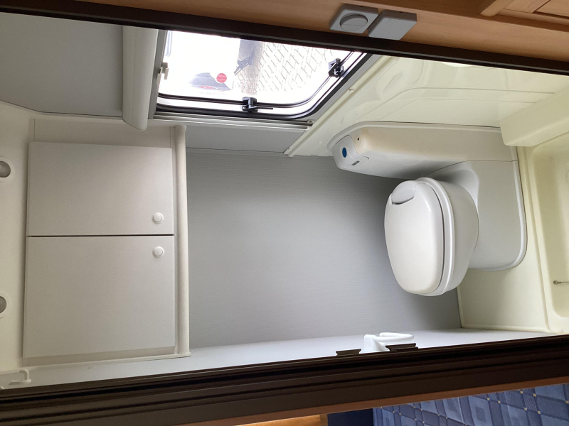 Knaus Sudwind 450 TUF voortent  foto: 7