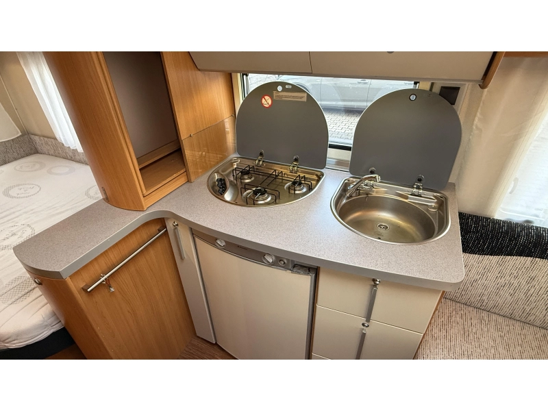 Fendt Saphir 470 TF frans bed rondzit toilet  foto: 6