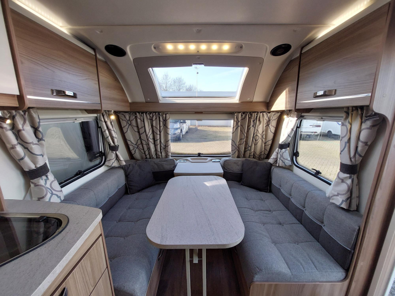Sprite Alpine Sport 470 CF voortent-mover-GFK-etc  foto: 6