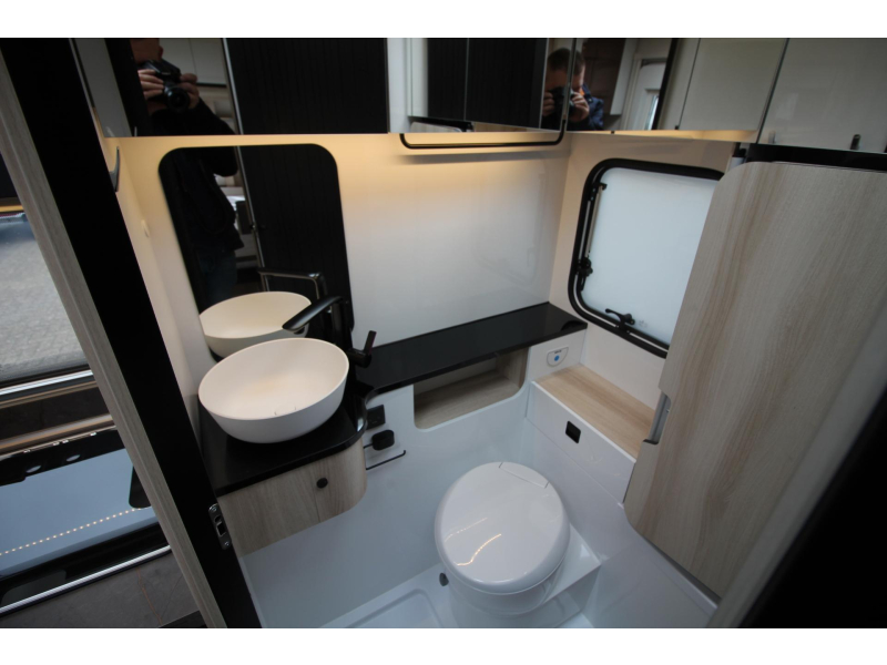 Hobby De Luxe 460 SFF Queensbed  foto: 21