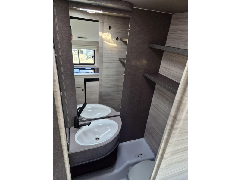 Dethleffs C'Joy 460 LE - Enkele bedden -  foto: 16