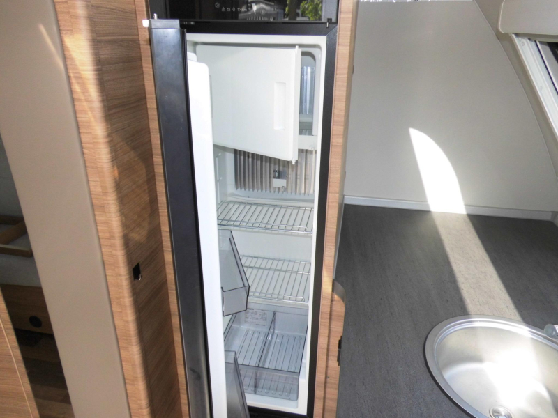 Weinsberg CaraOne 390 PUH Hefbed, mover!  foto: 5
