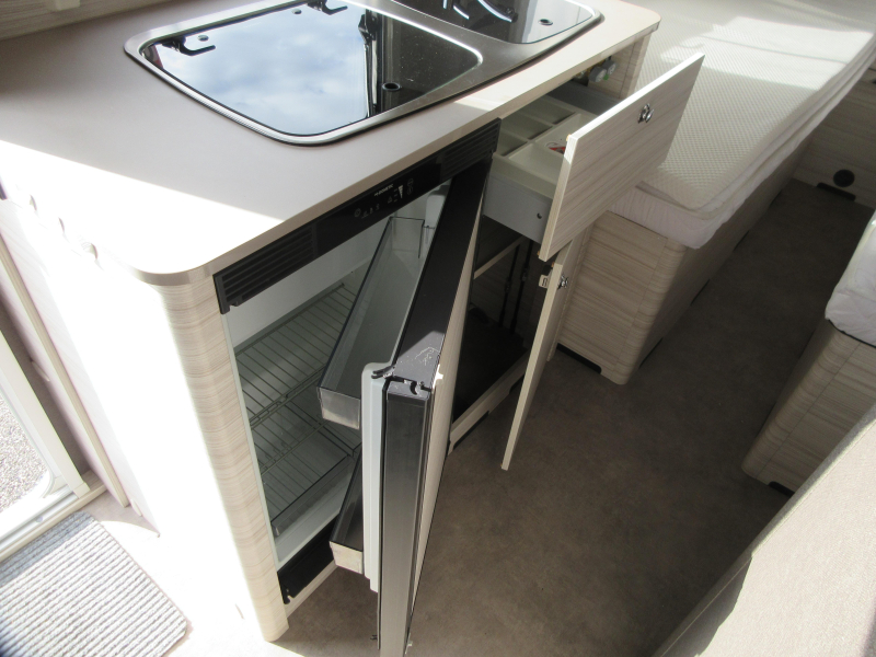 Dethleffs C'Joy 460 LE MET MOVER EN BOILER  foto: 11