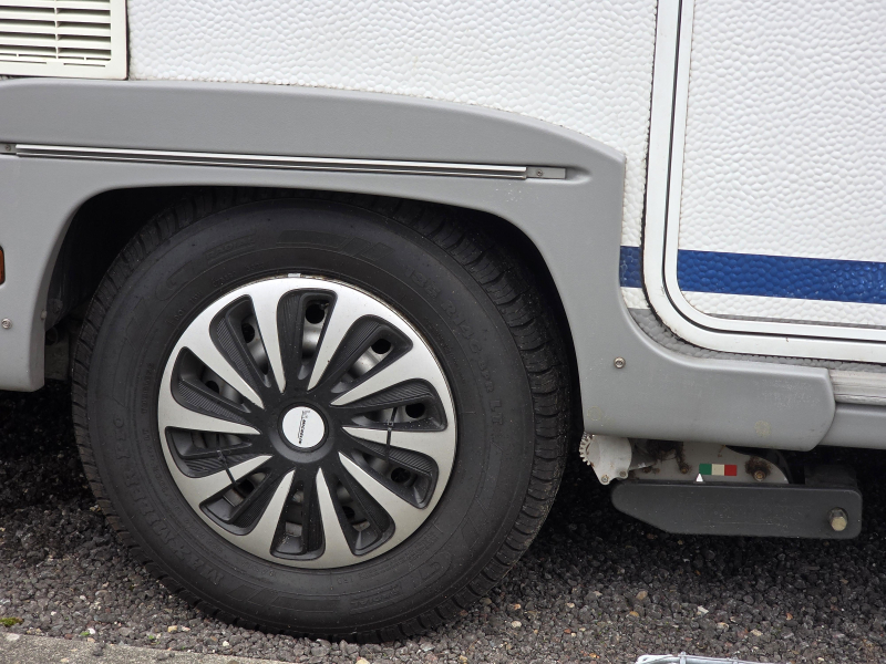 Dethleffs Camper 430 DB  foto: 5