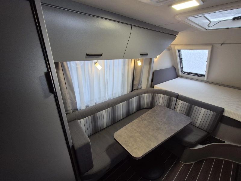 Knaus Sport en Fun 480 QL mover, airco, luchttent  foto: 10