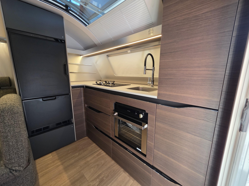 Adria Alpina 663 HT  foto: 19